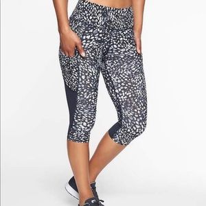 NWT Athleta up for anything crop size xxs